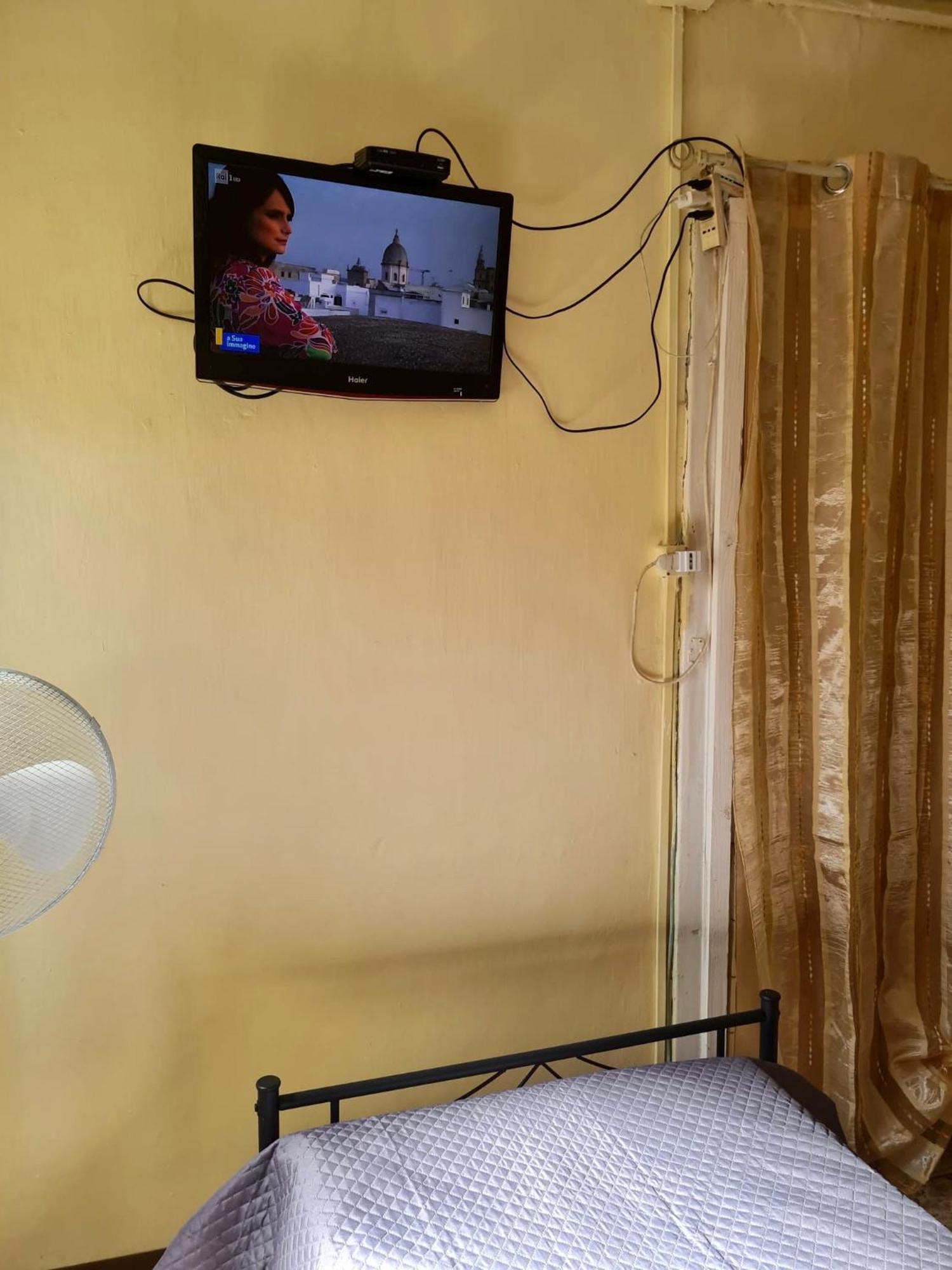 La Casa Di Emanuela Hotel Caltavuturo Kültér fotó